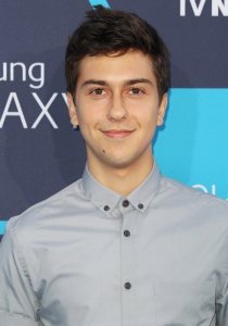 nat-wolff-16th-annual-young-hollywood-awards-01